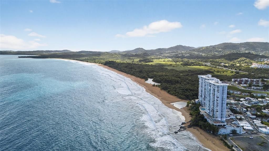 For Sale: $260,000 (1 beds, 1 baths, 684.77 Square Feet)