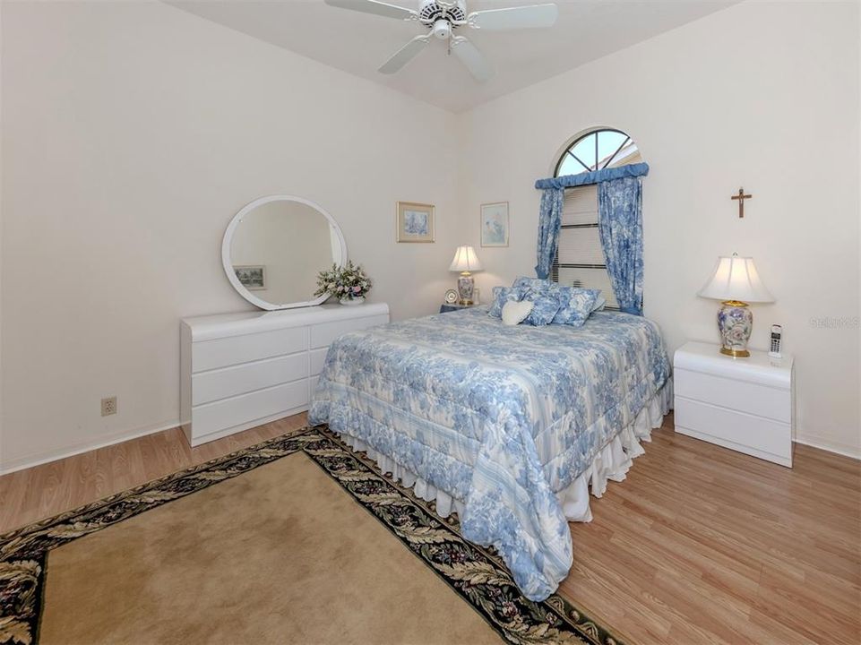 En Venta: $599,000 (3 camas, 2 baños, 2176 Pies cuadrados)