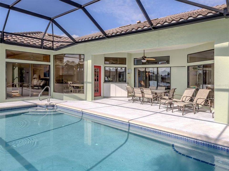 En Venta: $599,000 (3 camas, 2 baños, 2176 Pies cuadrados)