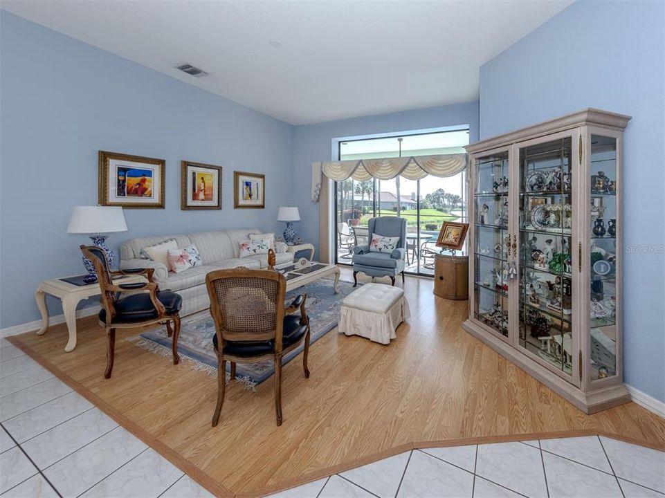 En Venta: $599,000 (3 camas, 2 baños, 2176 Pies cuadrados)