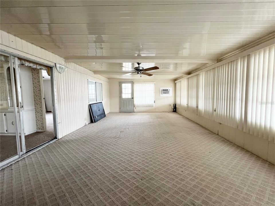 На продажу: $139,900 (2 спален, 2 ванн, 1701 Квадратных фут)