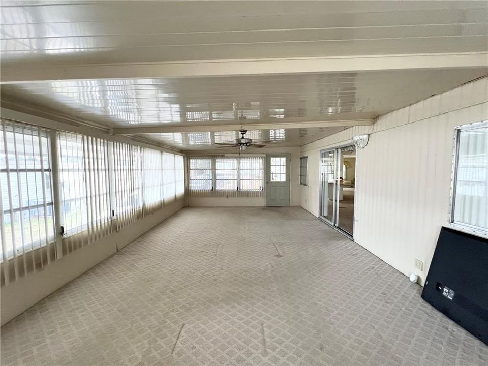 На продажу: $139,900 (2 спален, 2 ванн, 1701 Квадратных фут)