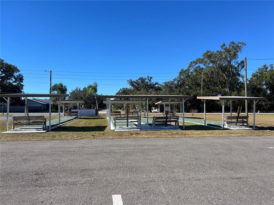 На продажу: $139,900 (2 спален, 2 ванн, 1701 Квадратных фут)