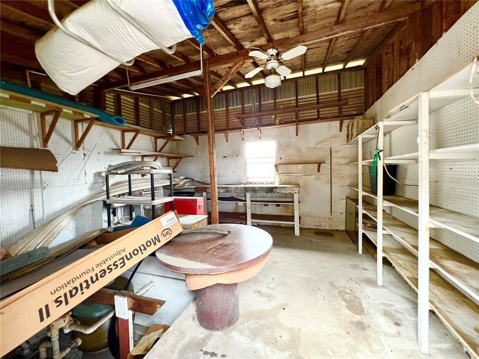 На продажу: $139,900 (2 спален, 2 ванн, 1701 Квадратных фут)