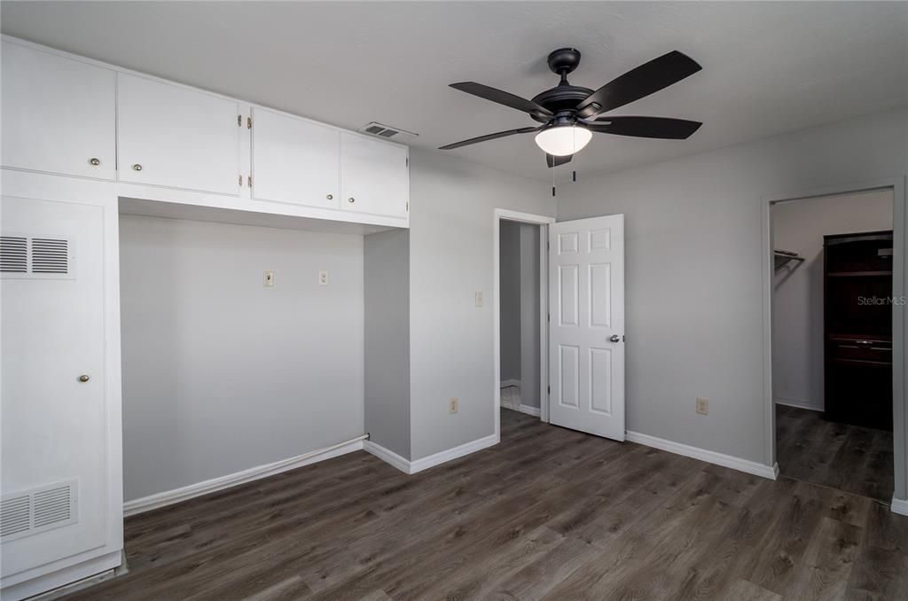 待售: $177,500 (2 贝兹, 1 浴室, 1087 平方英尺)