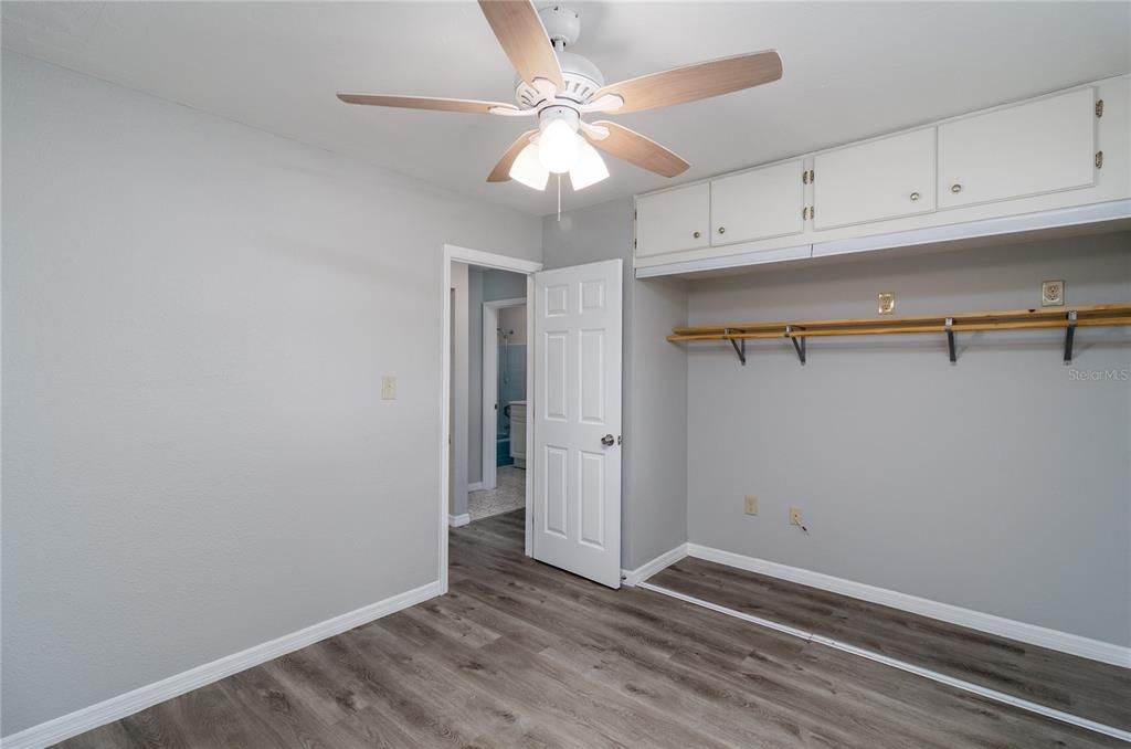 待售: $177,500 (2 贝兹, 1 浴室, 1087 平方英尺)