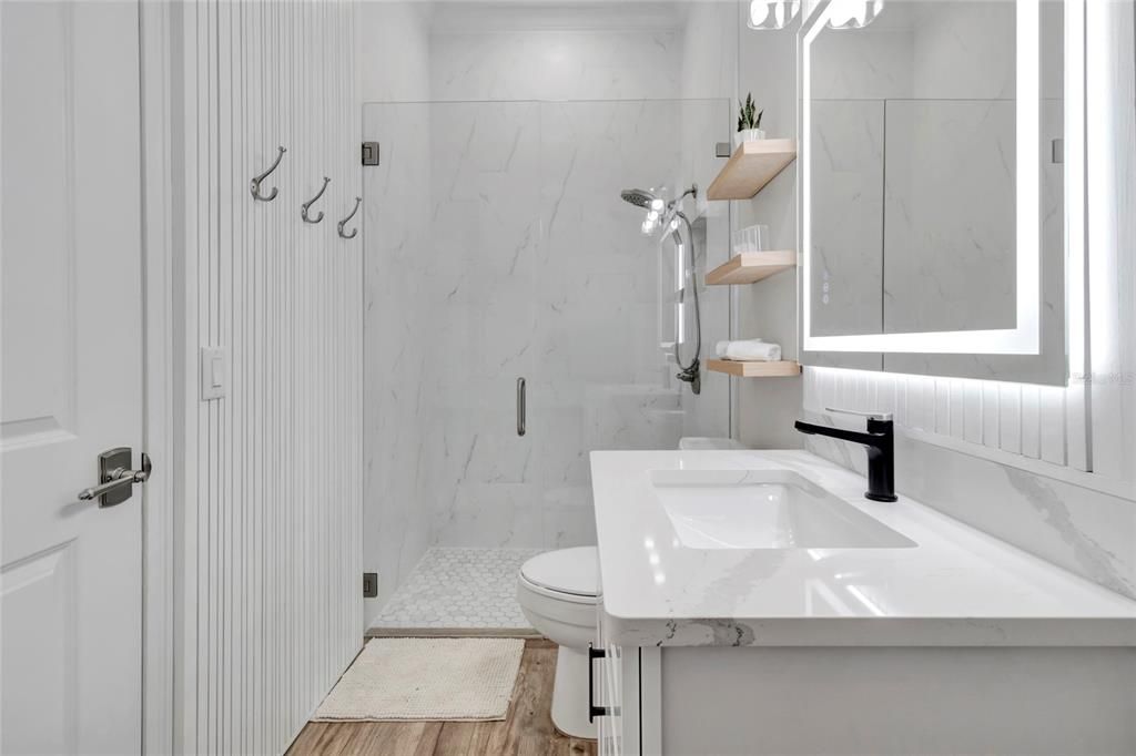 En Venta: $1,989,000 (4 camas, 3 baños, 2941 Pies cuadrados)