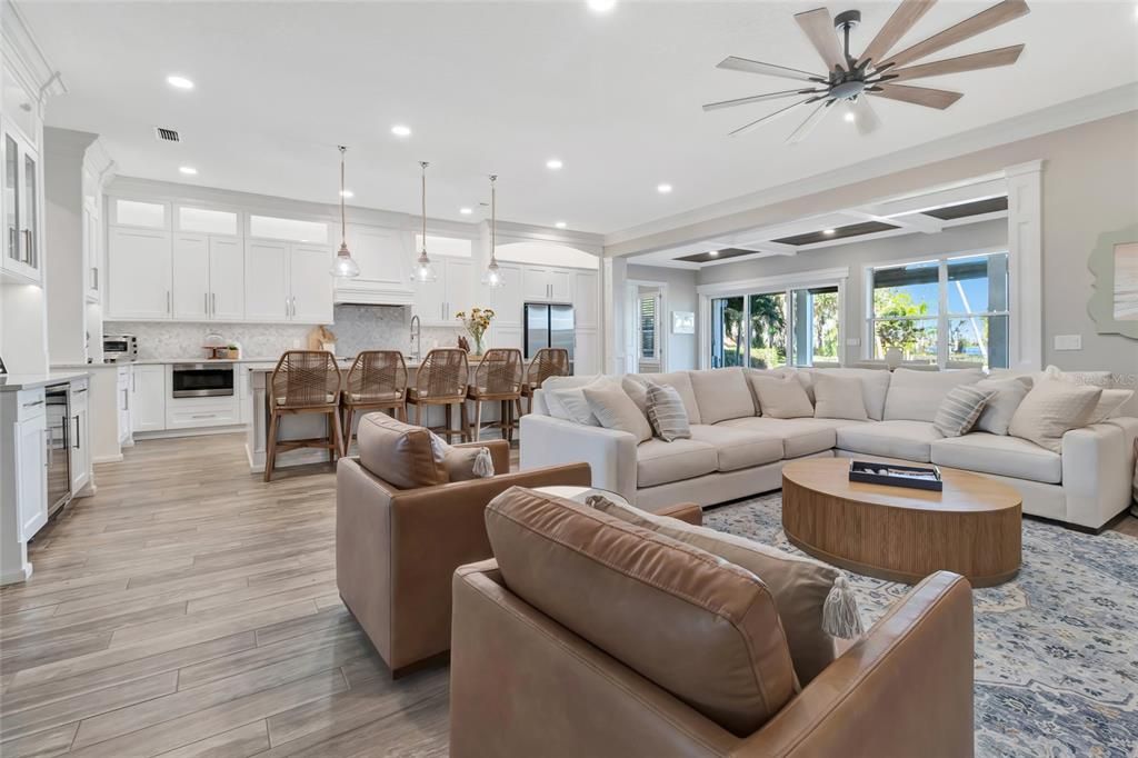 En Venta: $1,989,000 (4 camas, 3 baños, 2941 Pies cuadrados)