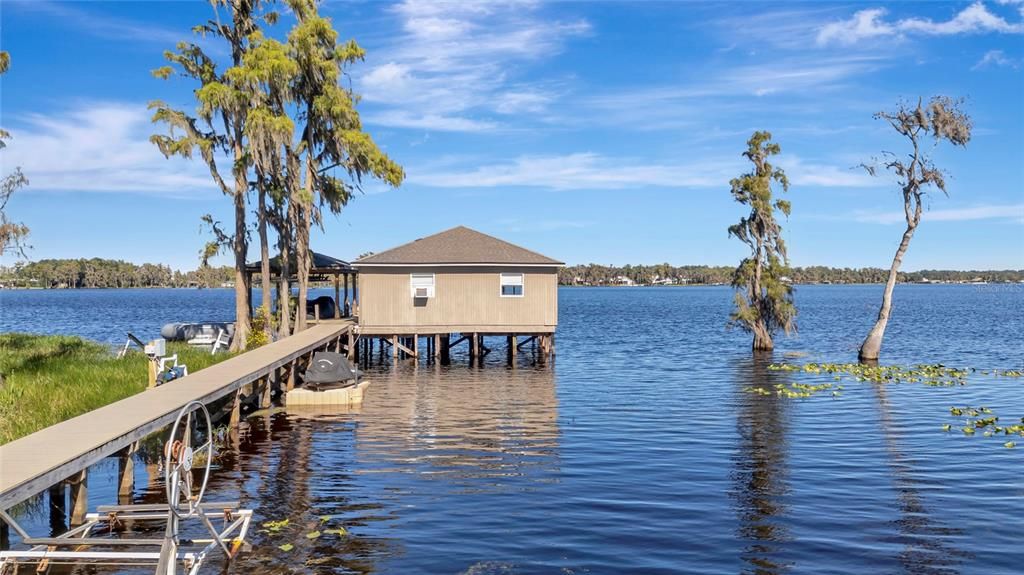 En Venta: $1,989,000 (4 camas, 3 baños, 2941 Pies cuadrados)