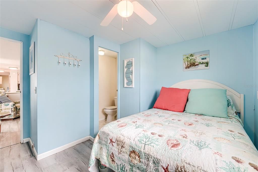 В аренду: $2,600 (2 спален, 1 ванн, 672 Квадратных фут)