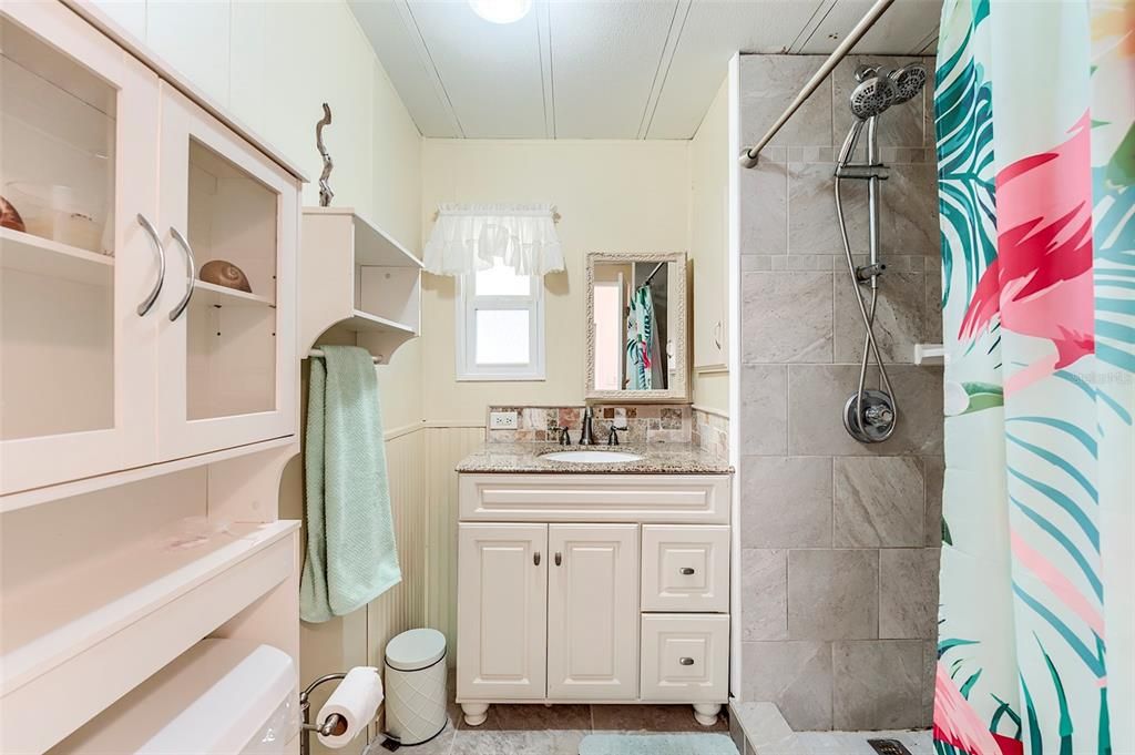 В аренду: $2,600 (2 спален, 1 ванн, 672 Квадратных фут)