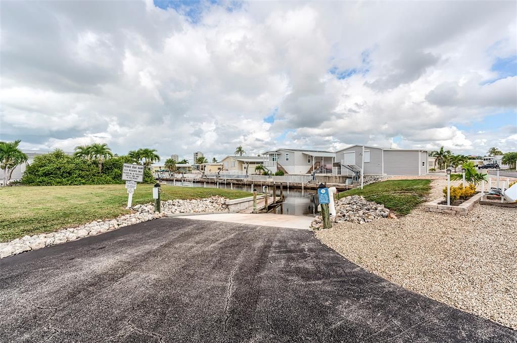 В аренду: $2,600 (2 спален, 1 ванн, 672 Квадратных фут)