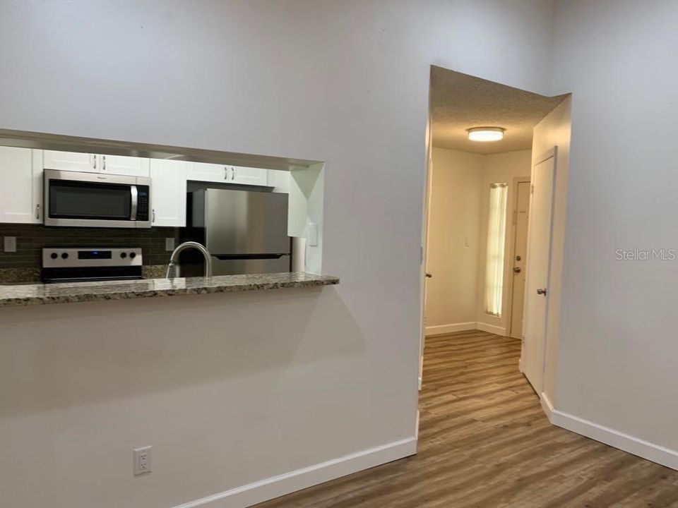 На продажу: $164,000 (1 спален, 1 ванн, 684 Квадратных фут)