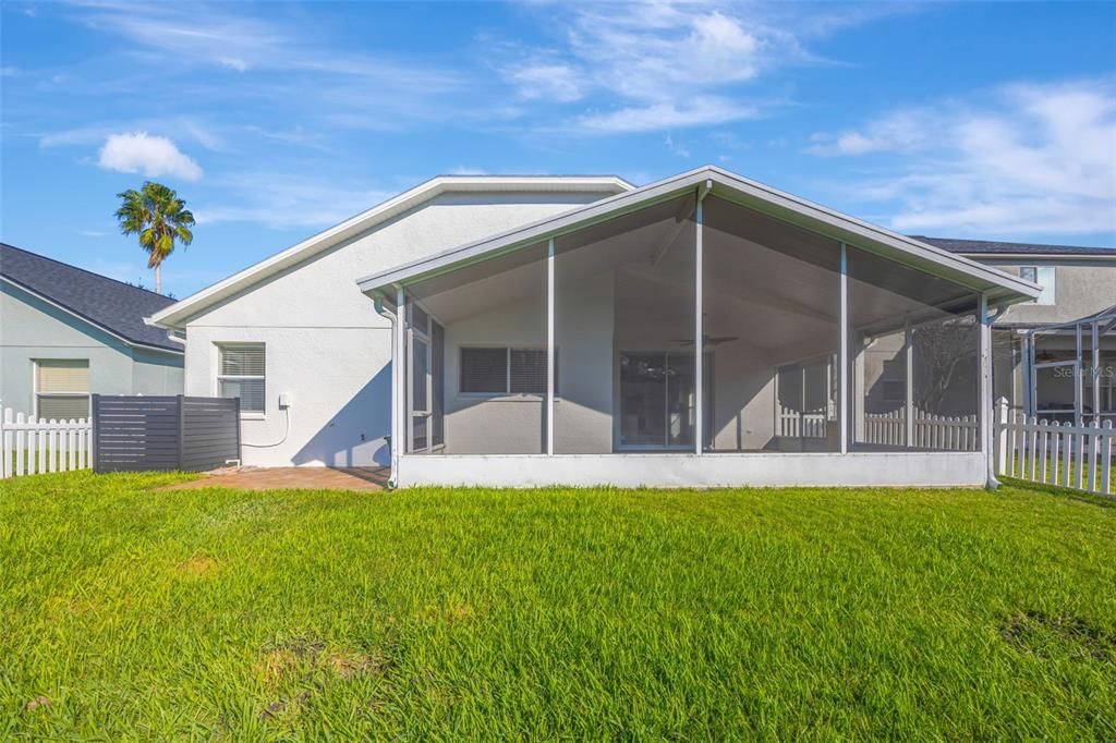 For Rent: $3,200 (3 beds, 2 baths, 2074 Square Feet)