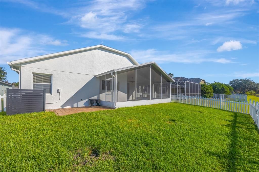 For Rent: $3,200 (3 beds, 2 baths, 2074 Square Feet)