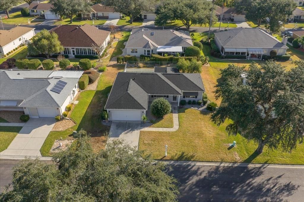 待售: $199,900 (2 贝兹, 2 浴室, 1296 平方英尺)