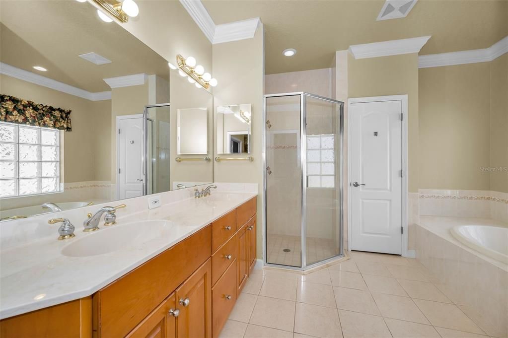 For Sale: $835,000 (3 beds, 3 baths, 2218 Square Feet)