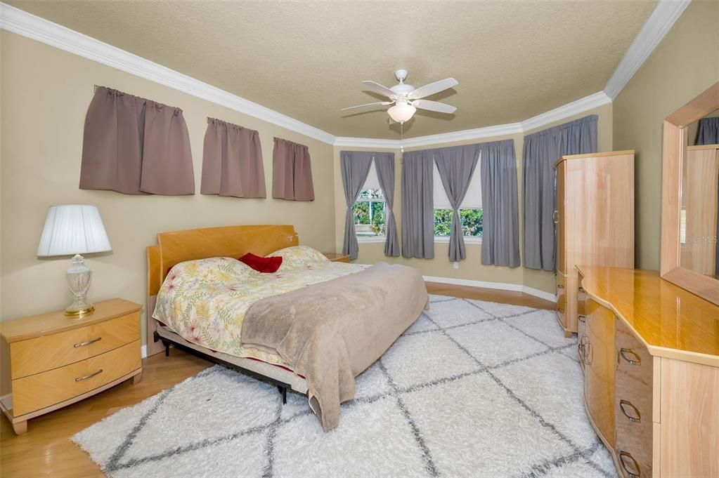 For Sale: $835,000 (3 beds, 3 baths, 2218 Square Feet)