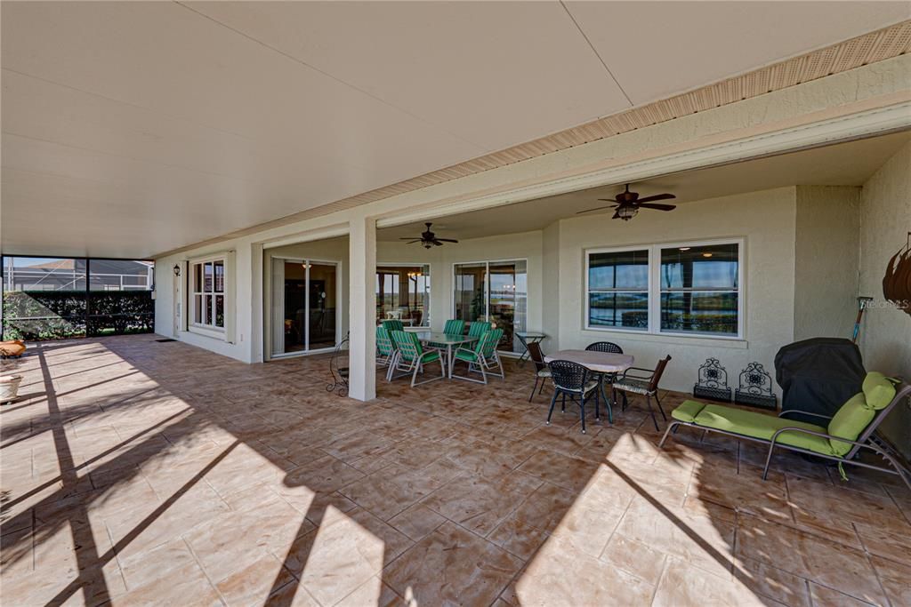 For Sale: $575,000 (4 beds, 3 baths, 2923 Square Feet)