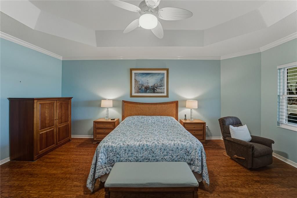 For Sale: $575,000 (4 beds, 3 baths, 2923 Square Feet)