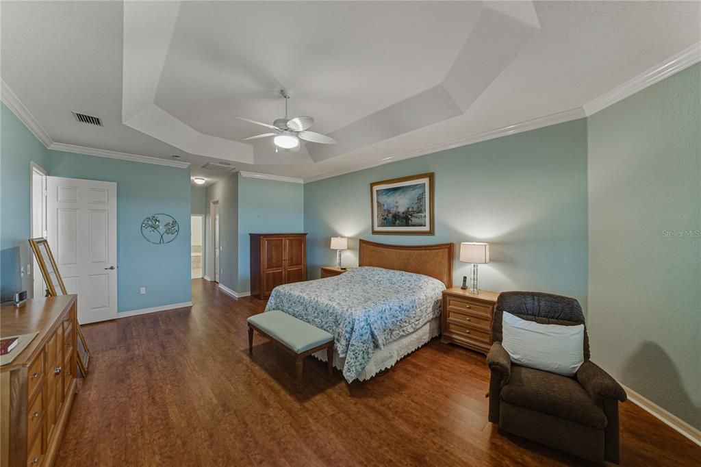 For Sale: $575,000 (4 beds, 3 baths, 2923 Square Feet)