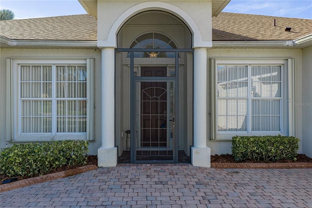 For Sale: $575,000 (4 beds, 3 baths, 2923 Square Feet)