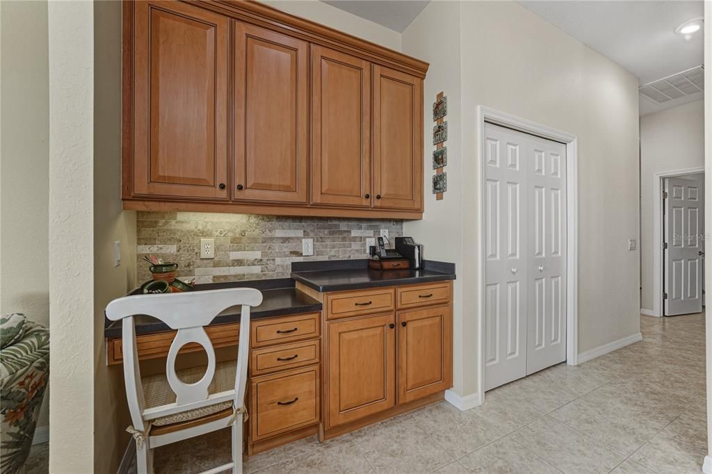 For Sale: $575,000 (4 beds, 3 baths, 2923 Square Feet)