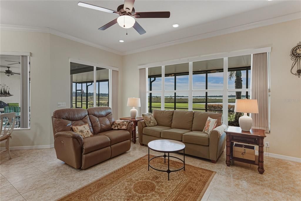 For Sale: $575,000 (4 beds, 3 baths, 2923 Square Feet)