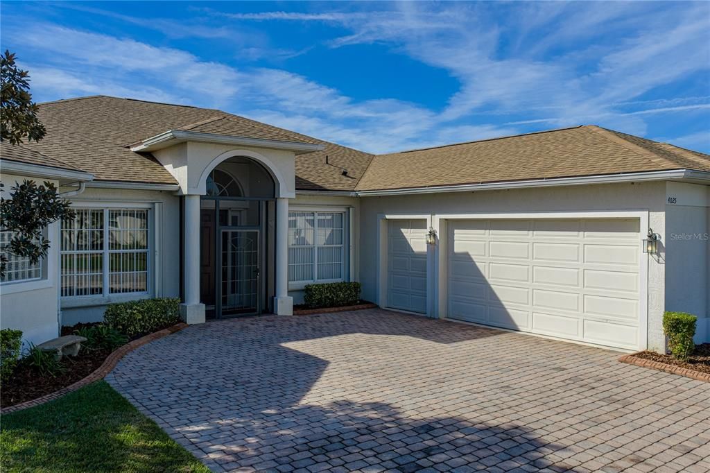 For Sale: $575,000 (4 beds, 3 baths, 2923 Square Feet)