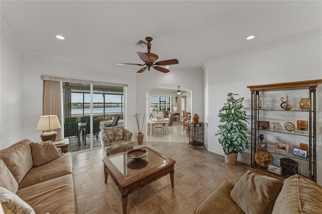 For Sale: $575,000 (4 beds, 3 baths, 2923 Square Feet)