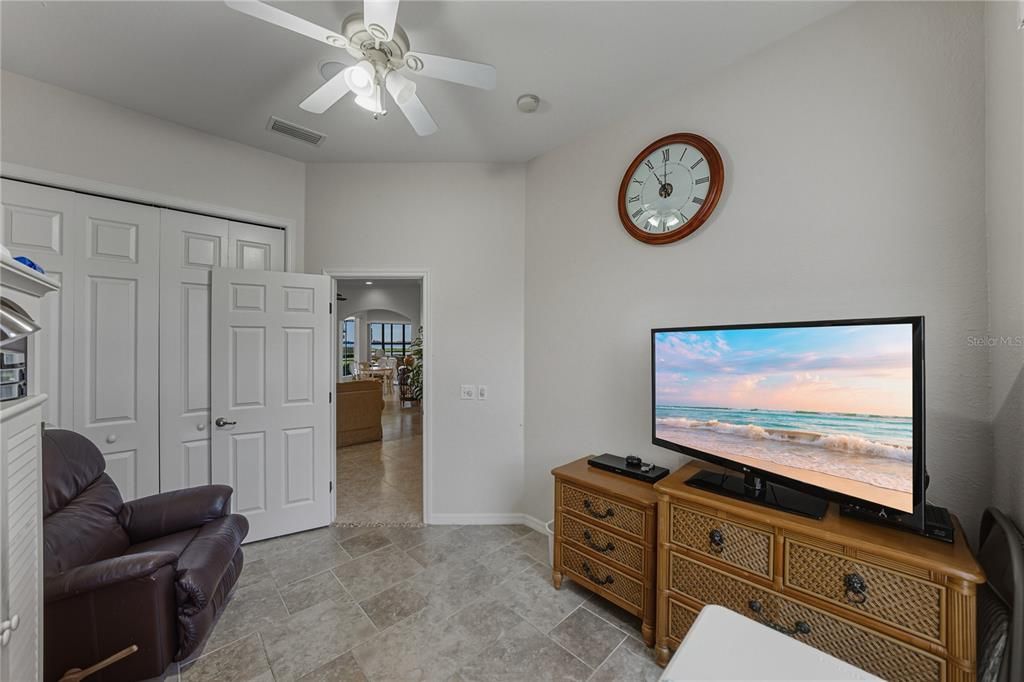 For Sale: $575,000 (4 beds, 3 baths, 2923 Square Feet)