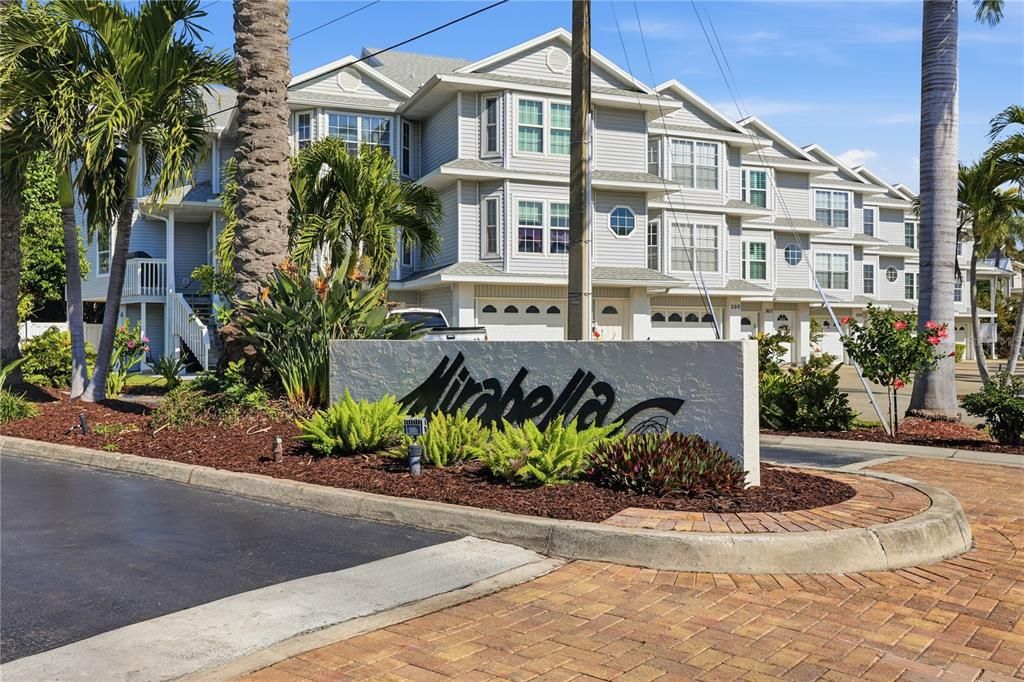 For Sale: $695,000 (4 beds, 4 baths, 2275 Square Feet)