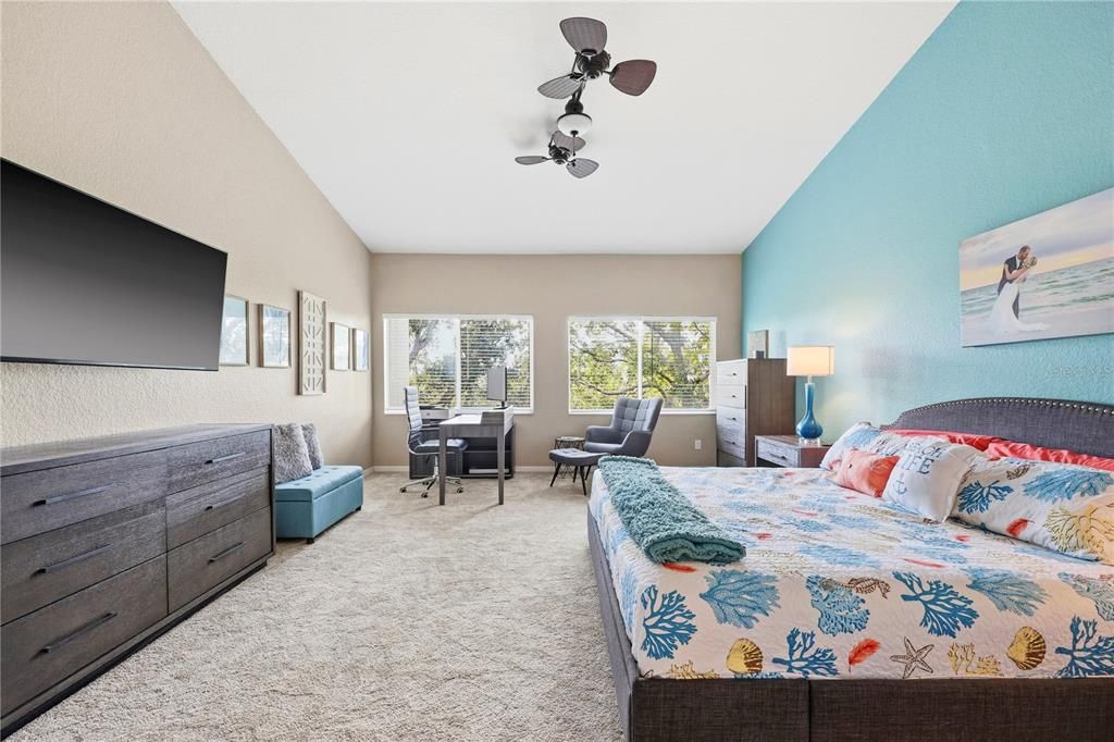 For Sale: $695,000 (4 beds, 4 baths, 2275 Square Feet)