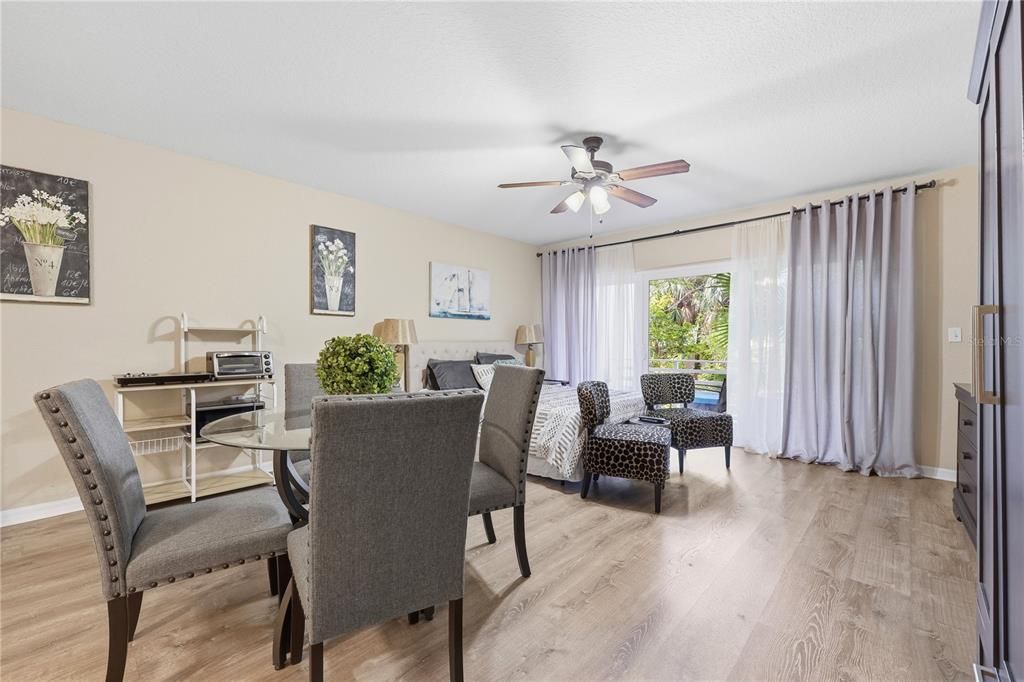 For Sale: $695,000 (4 beds, 4 baths, 2275 Square Feet)