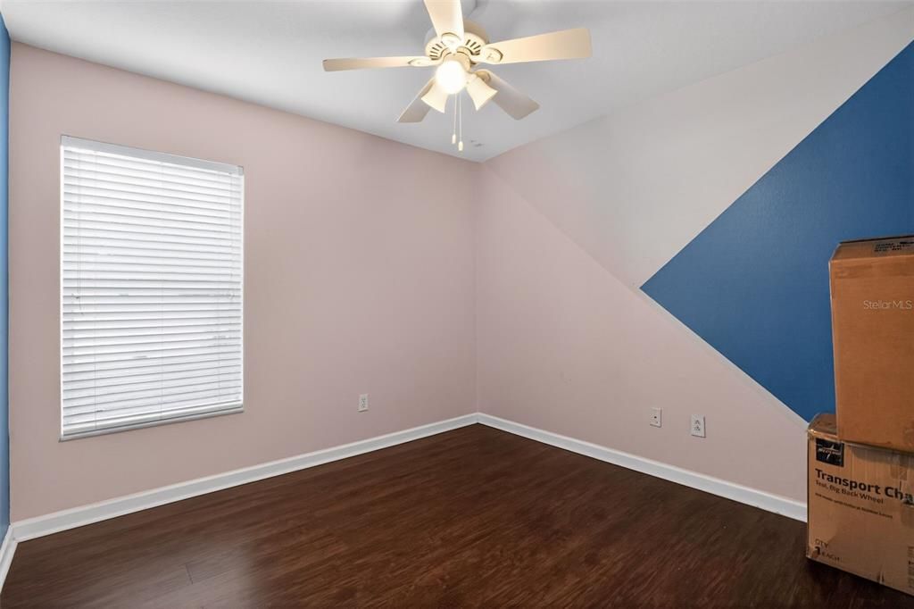 待售: $379,900 (4 贝兹, 2 浴室, 1936 平方英尺)