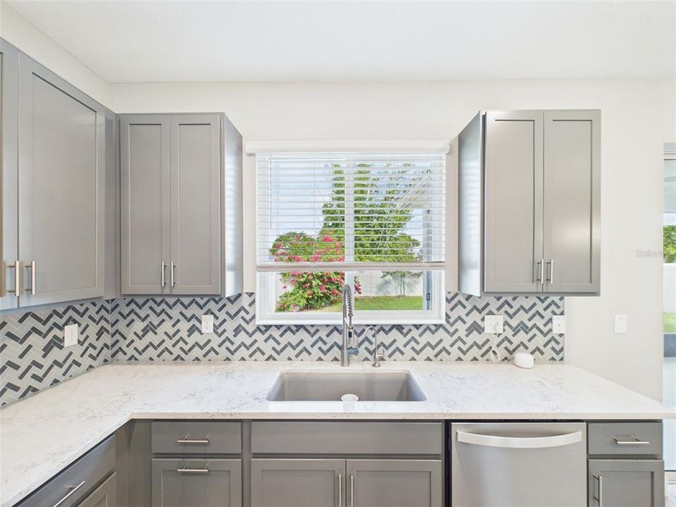 En Venta: $339,900 (3 camas, 2 baños, 1908 Pies cuadrados)