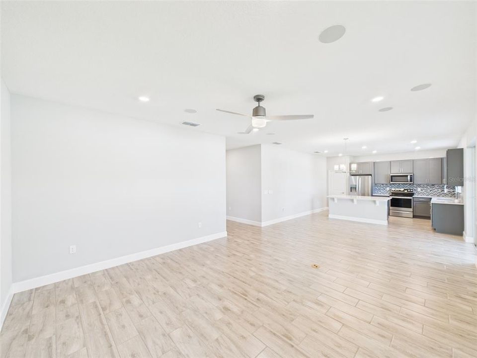 En Venta: $339,900 (3 camas, 2 baños, 1908 Pies cuadrados)