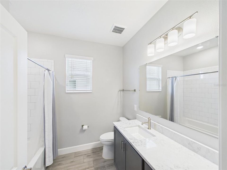 En Venta: $339,900 (3 camas, 2 baños, 1908 Pies cuadrados)