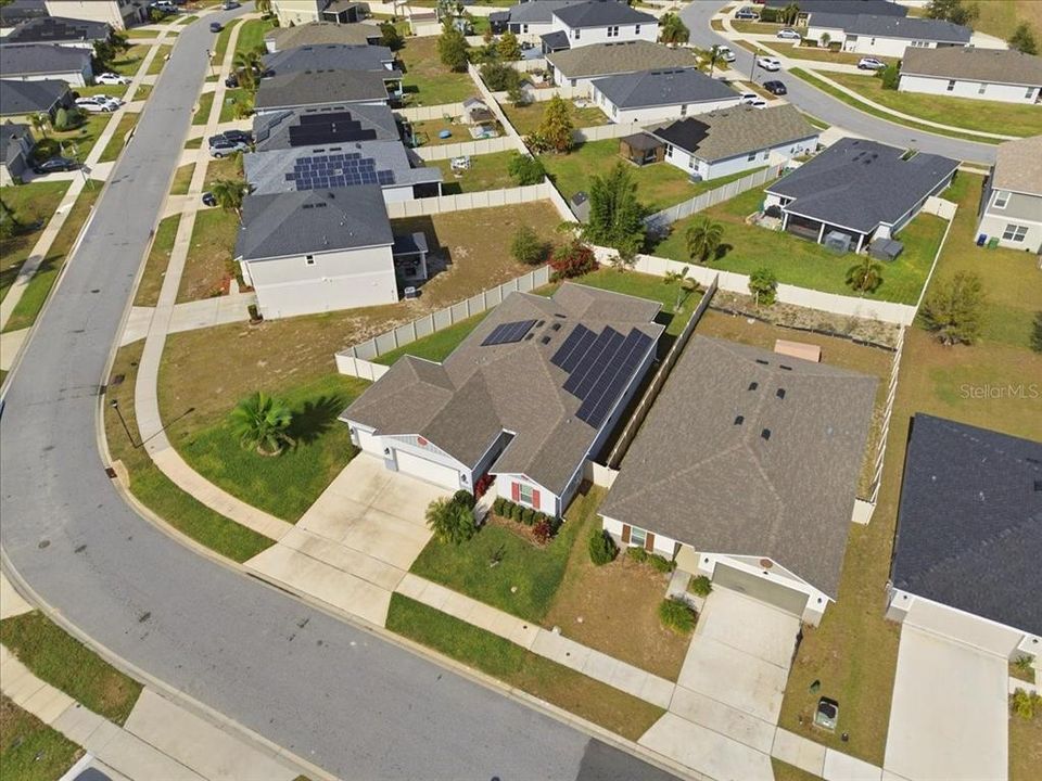 Active With Contract: $339,900 (3 beds, 2 baths, 1908 Square Feet)