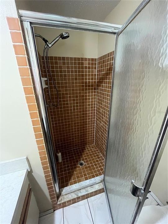 For Sale: $215,000 (2 beds, 2 baths, 900 Square Feet)