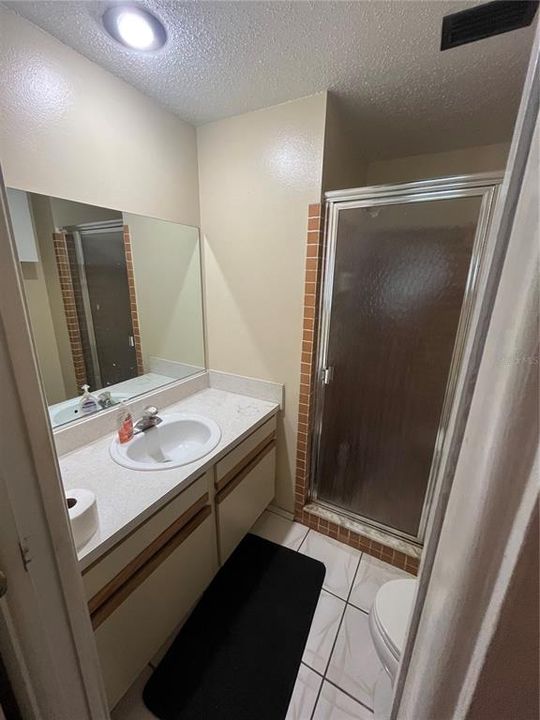 For Sale: $215,000 (2 beds, 2 baths, 900 Square Feet)