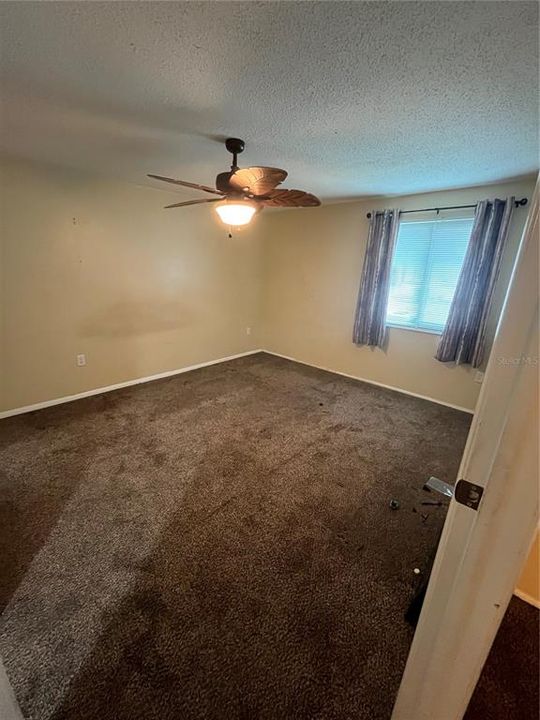 For Sale: $215,000 (2 beds, 2 baths, 900 Square Feet)