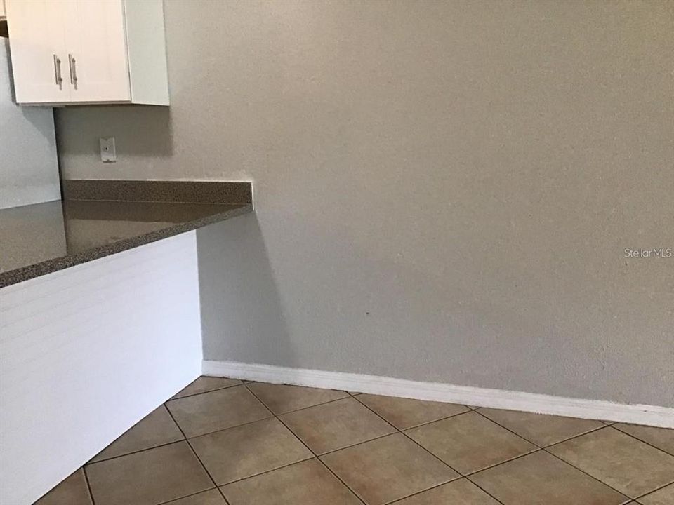 待售: $399,000 (6 贝兹, 0 浴室, 3404 平方英尺)