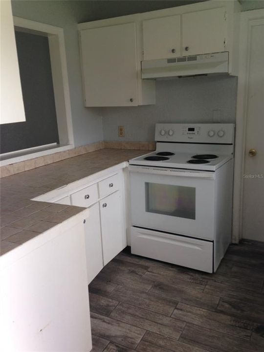 For Sale: $399,000 (6 beds, 0 baths, 3232 Square Feet)