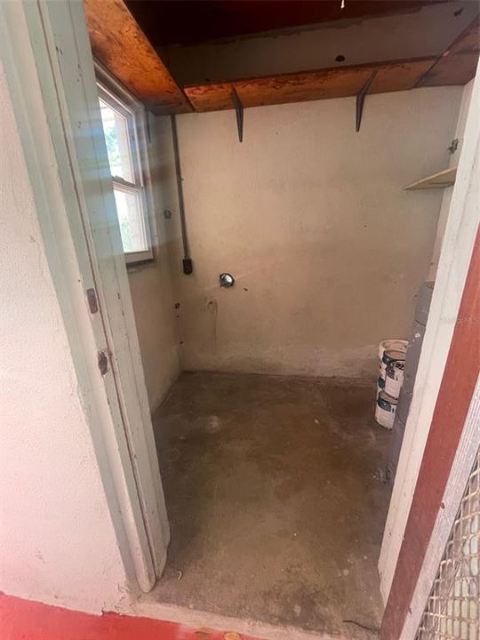 For Rent: $2,500 (3 beds, 1 baths, 1014 Square Feet)