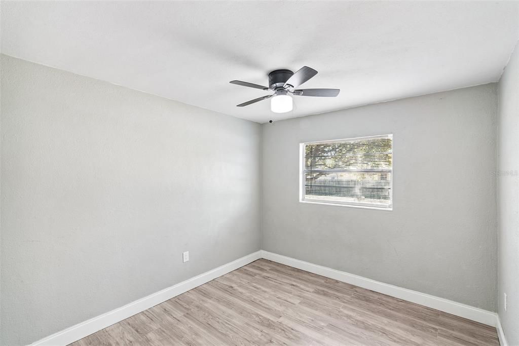 For Sale: $199,000 (3 beds, 1 baths, 960 Square Feet)