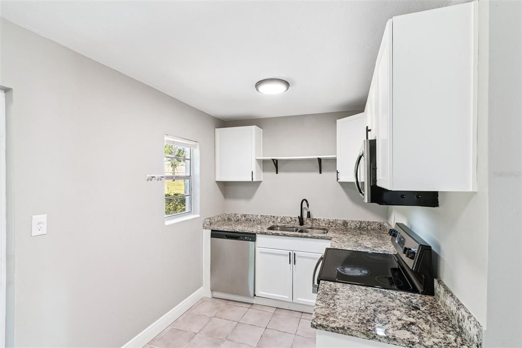 For Sale: $199,000 (3 beds, 1 baths, 960 Square Feet)