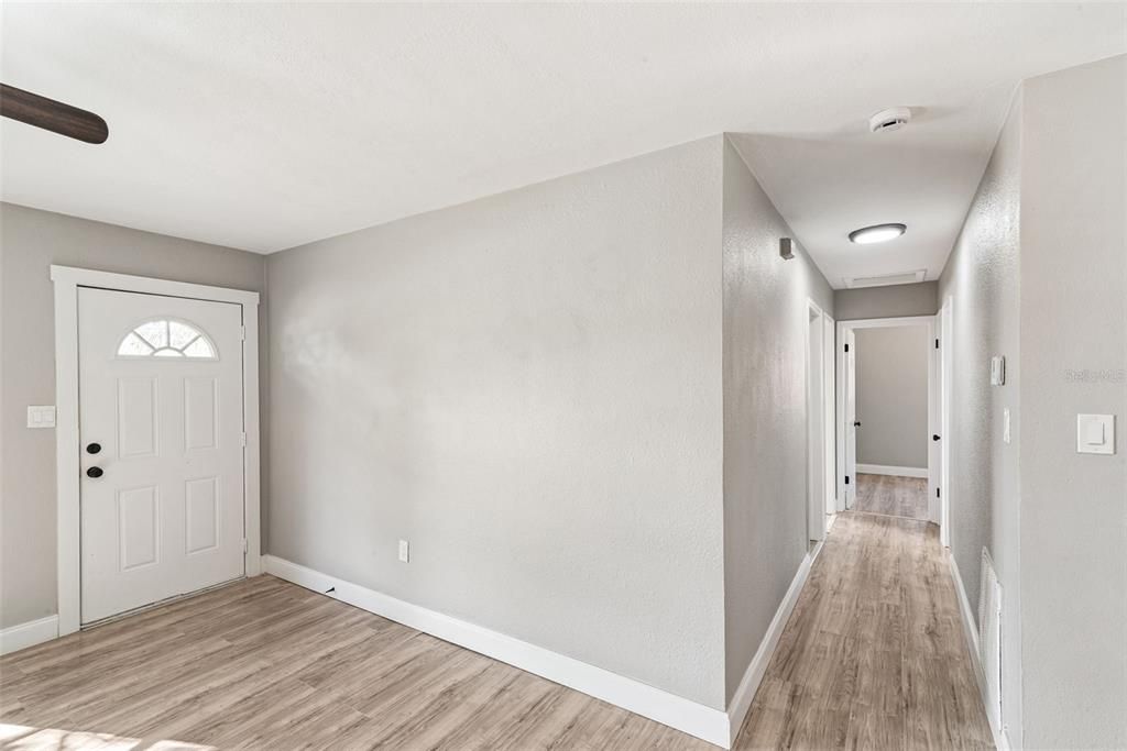 For Sale: $199,000 (3 beds, 1 baths, 960 Square Feet)