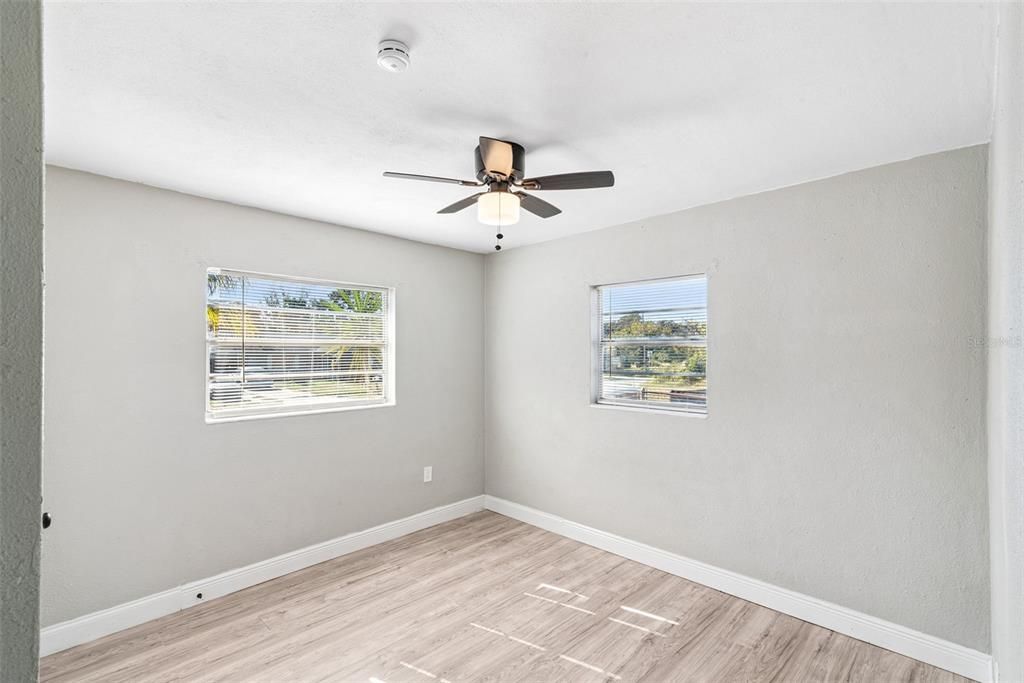 For Sale: $199,000 (3 beds, 1 baths, 960 Square Feet)