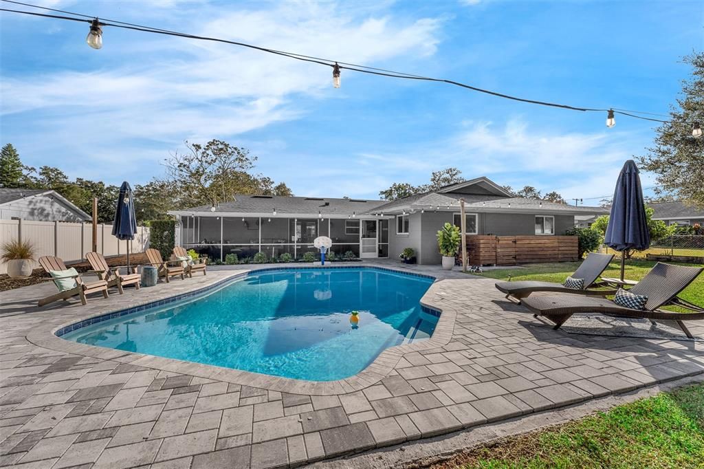 待售: $779,900 (4 贝兹, 3 浴室, 1902 平方英尺)